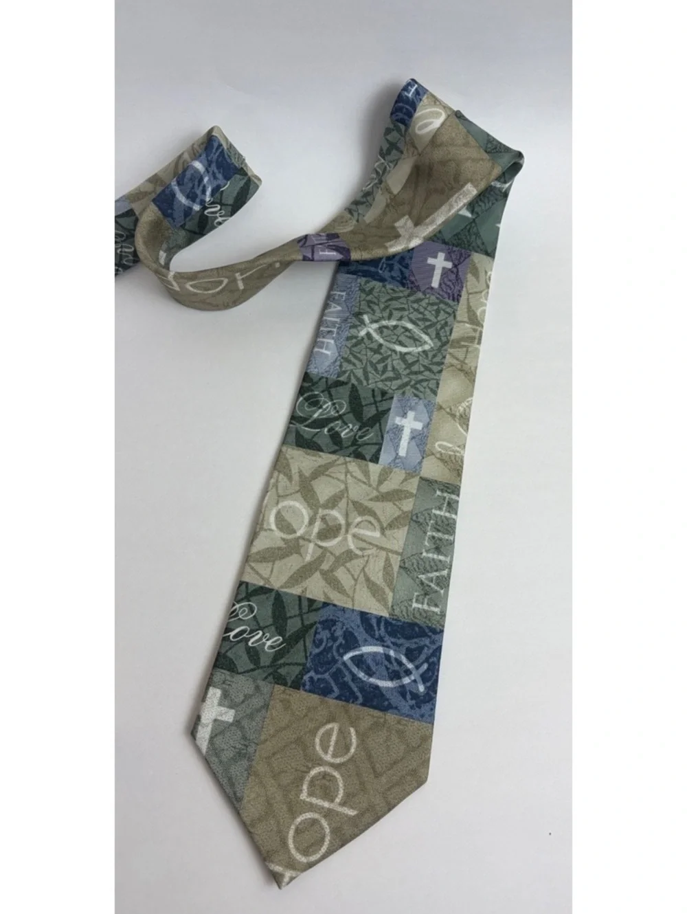 Faith Tie